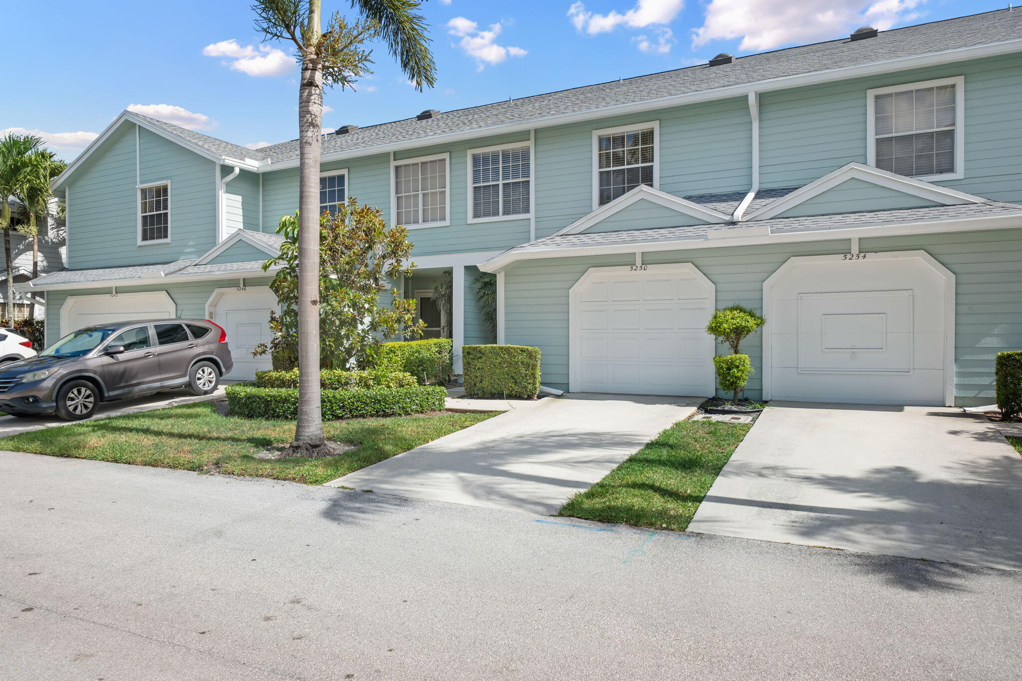 5250 Sapphire Valley Boca Raton, FL 33431 - Photo 32 of 35 1 Car Garage