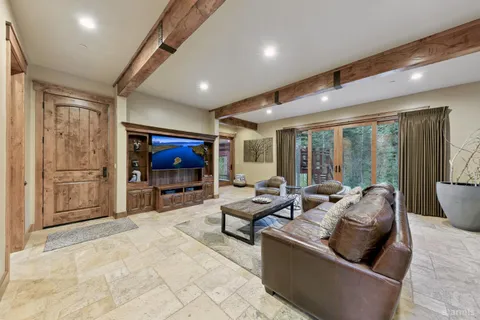 $3,850,000 | 3771 South Upper Truckee Road, South Lake Tahoe, CA 96150