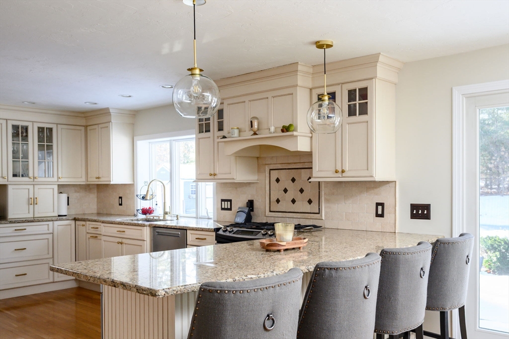 66 Wildwood Road Pembroke, MA 02359 - Photo 20 of 41