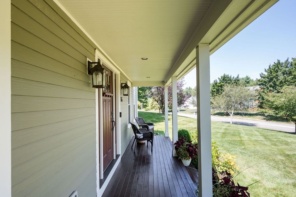 66 Wildwood Road Pembroke, MA 02359 - Photo 4 of 41