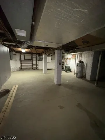 $4,950 | 159 Bellevue Avenue, Montclair, NJ 07043