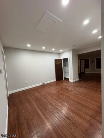 $4,950 | 159 Bellevue Avenue, Montclair, NJ 07043