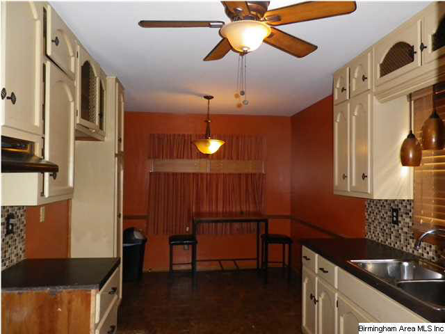 720 Vaughn Circle Birmingham, AL 35235 - Photo 6 of 8