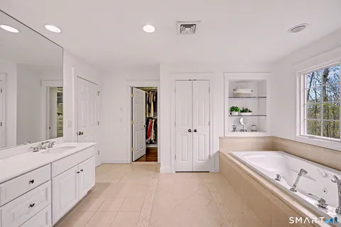$1,450,000 | 15 Still Hollow Place, Ridgefield, CT 06877