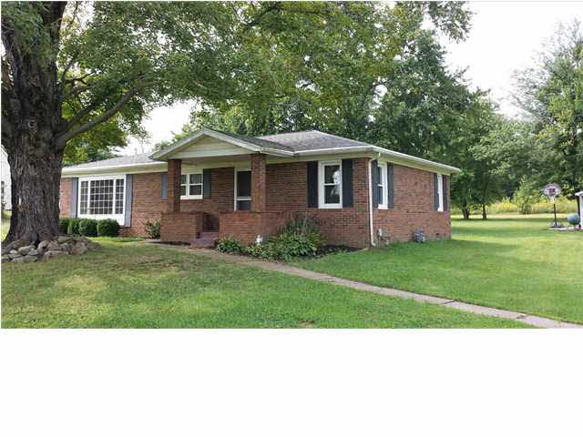 3155 South Pelzer Road Boonville, IN 47601 - Photo 2 of 19 Gallery Image 2