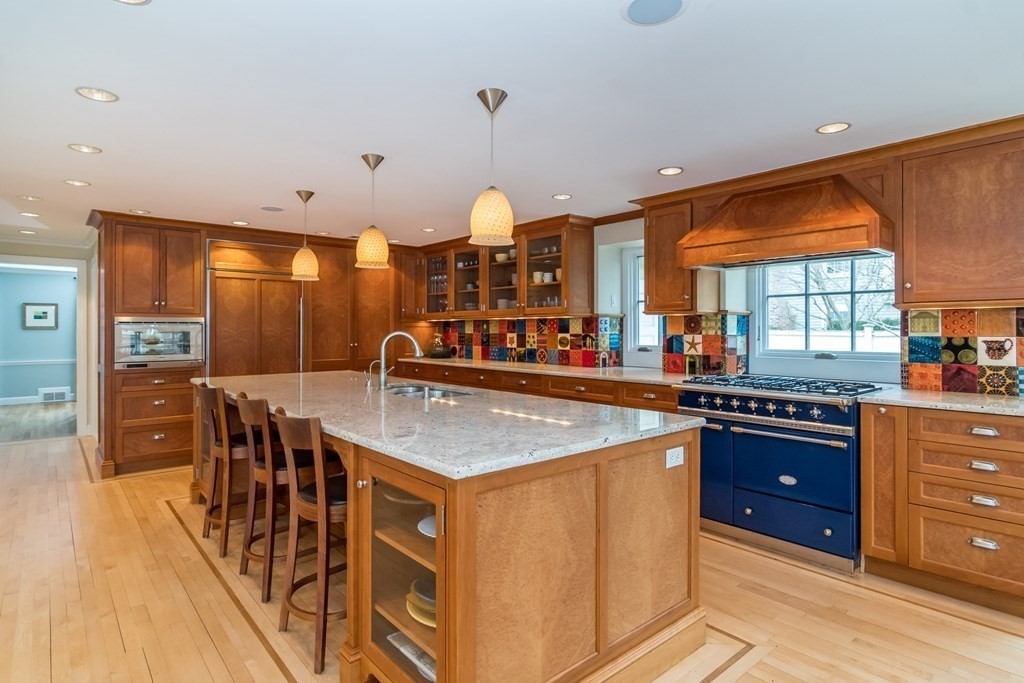 3 Auburn Road Wellesley, MA 02481 - Photo 2 of 29