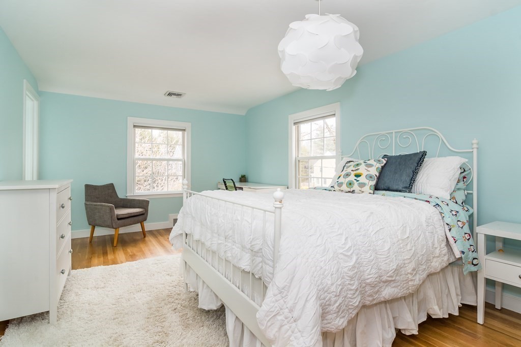 3 Auburn Road Wellesley, MA 02481 - Photo 23 of 29