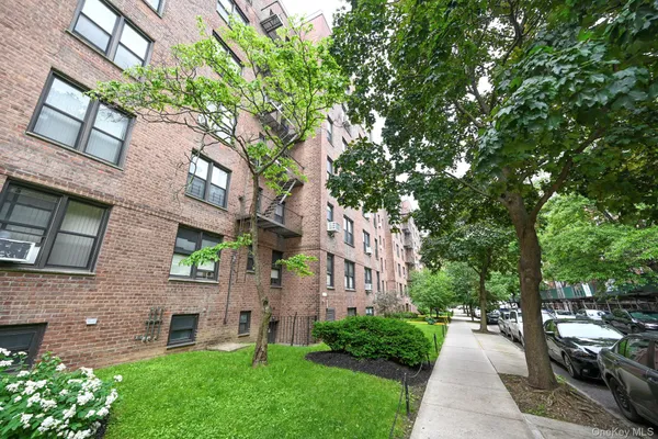 $275,000 | 105-21 66th Avenue, Unit 5B | Forest Hills