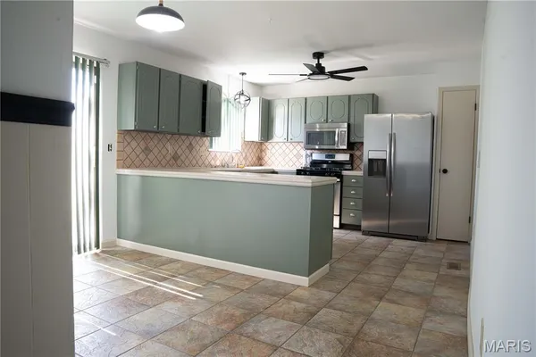 $214,900 | 1618 Ventnor Place, Florissant, MO 63031