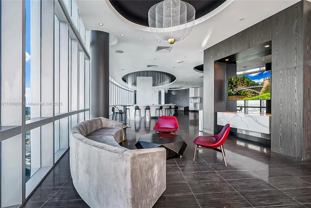 $635,000 | 851 Northeast 1st Avenue, Unit 2802, Miami, FL 33132