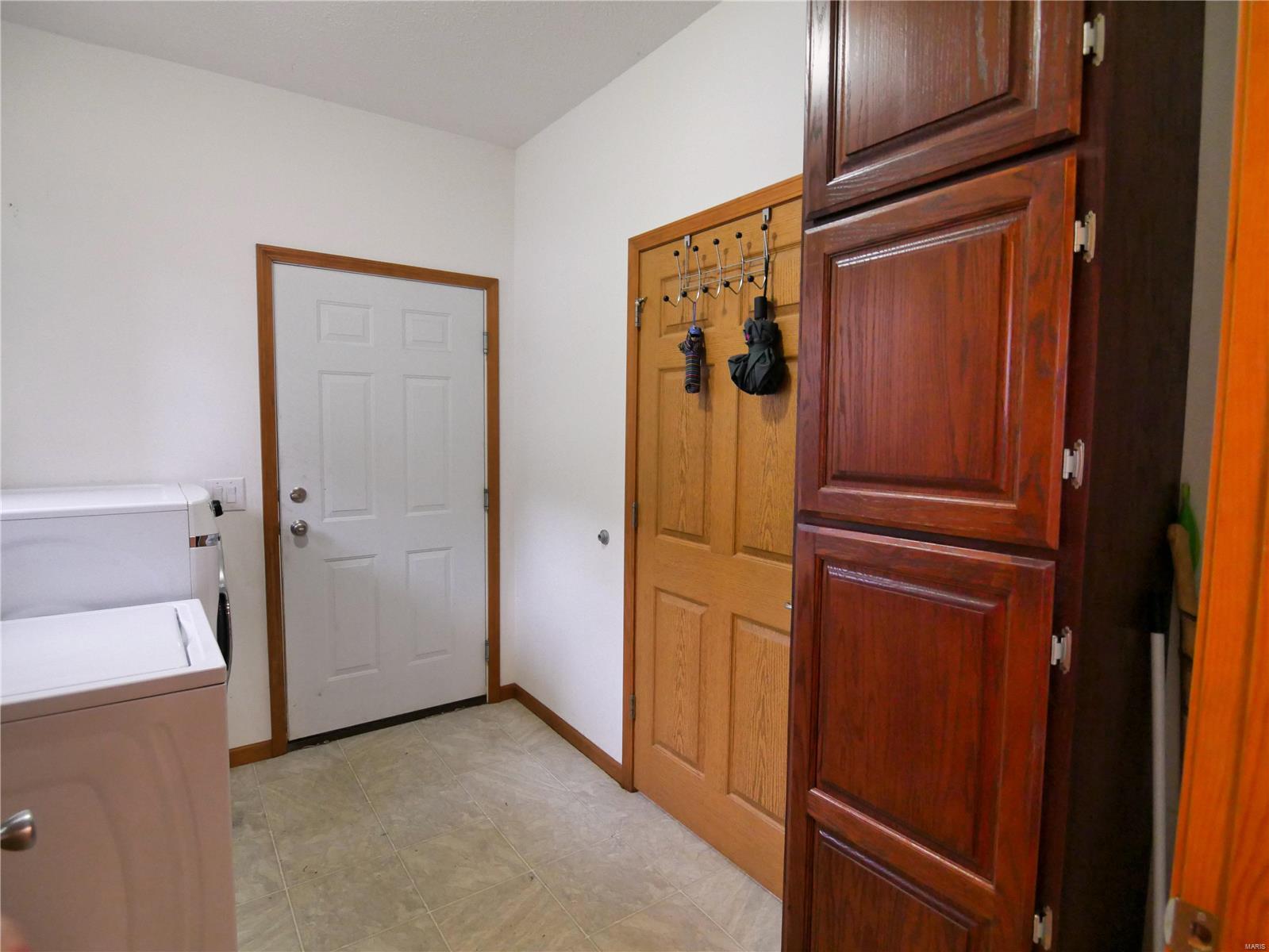 909 Pokey Road Pocahontas, IL 62275 - Photo 22 of 27 Gallery Image 22
