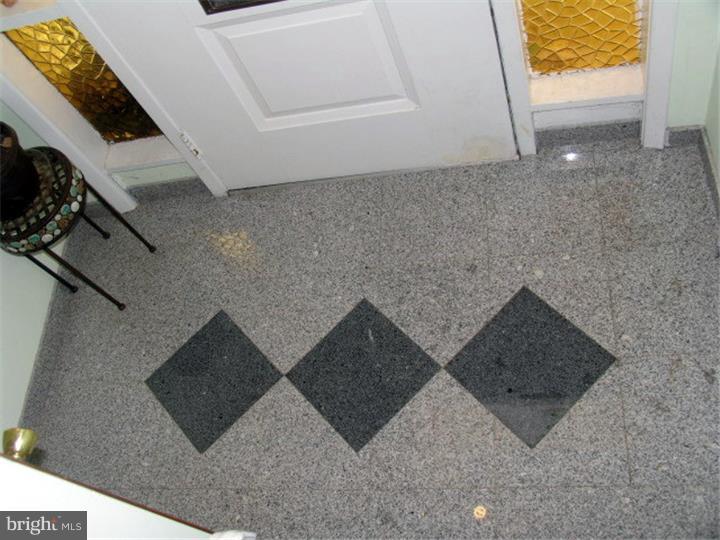 10778 Lockart Road Philadelphia, PA 19116 - Photo 16 of 25 Gallery Image 16