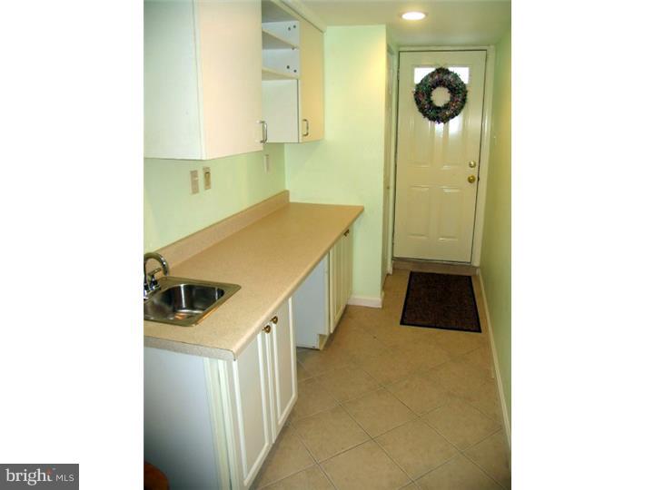 10778 Lockart Road Philadelphia, PA 19116 - Photo 18 of 25 Gallery Image 18