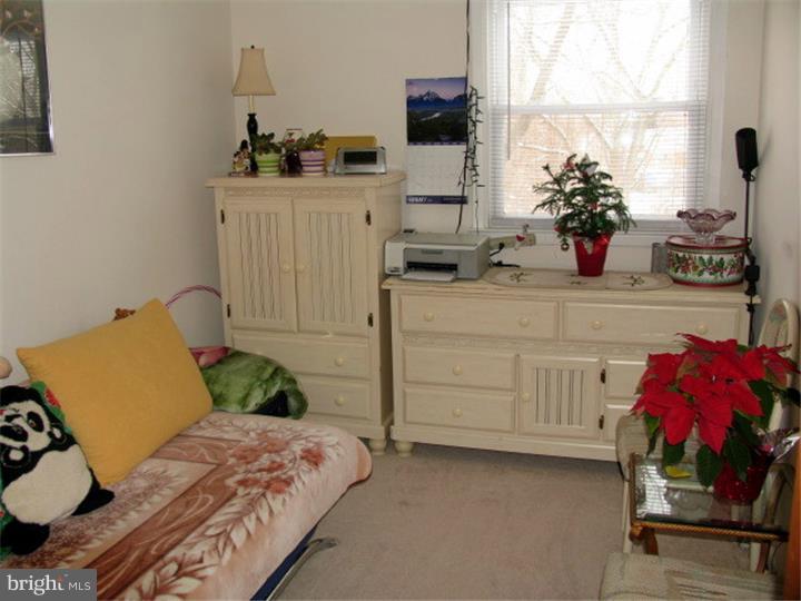 10778 Lockart Road Philadelphia, PA 19116 - Photo 7 of 25 Gallery Image 7