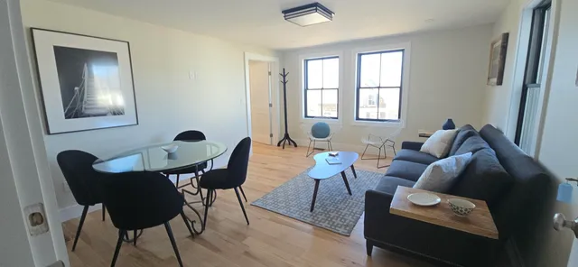 $1,279,000 | 46 Atlantic Avenue, Vinalhaven, ME 04863