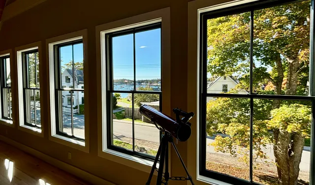 $1,279,000 | 46 Atlantic Avenue, Vinalhaven, ME 04863