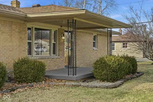 $276,000 | 3502 South Sadlier Drive, Indianapolis, IN 46239