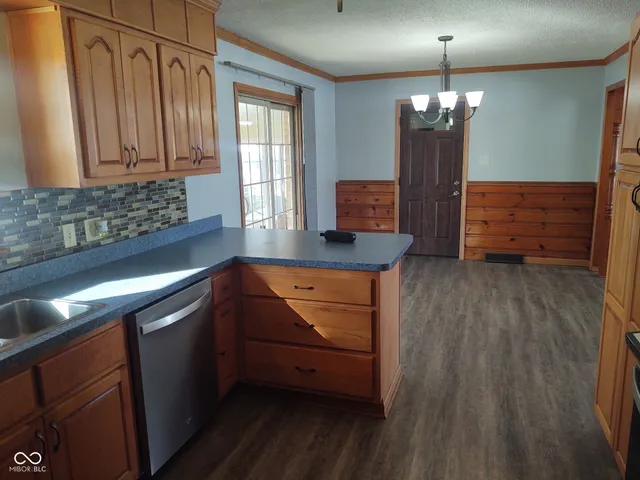 $285,000 | 3502 South Sadlier Drive, Indianapolis, IN 46239