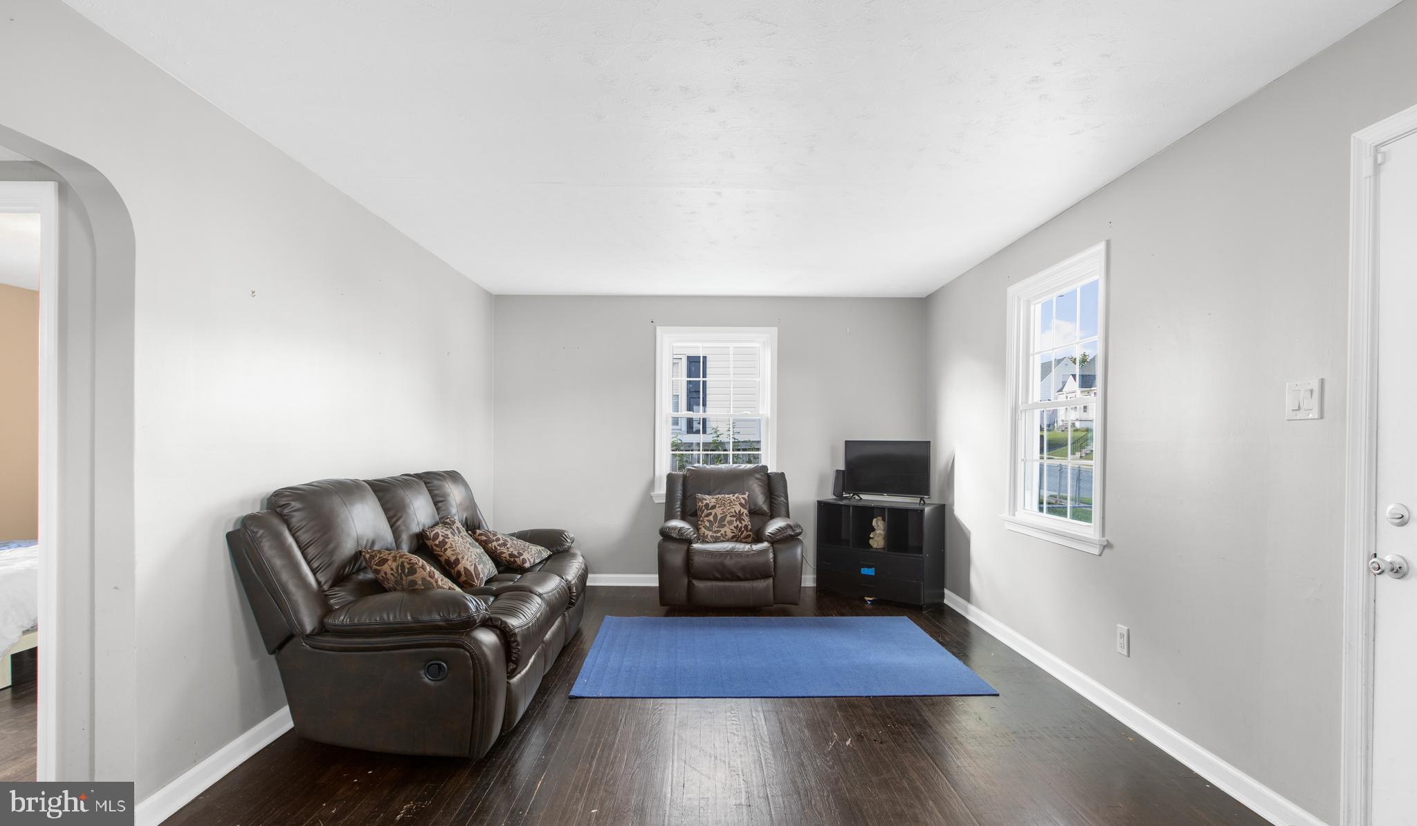 1528 Rita Road Dundalk, MD 21222 - Photo 8 of 28 Living Room