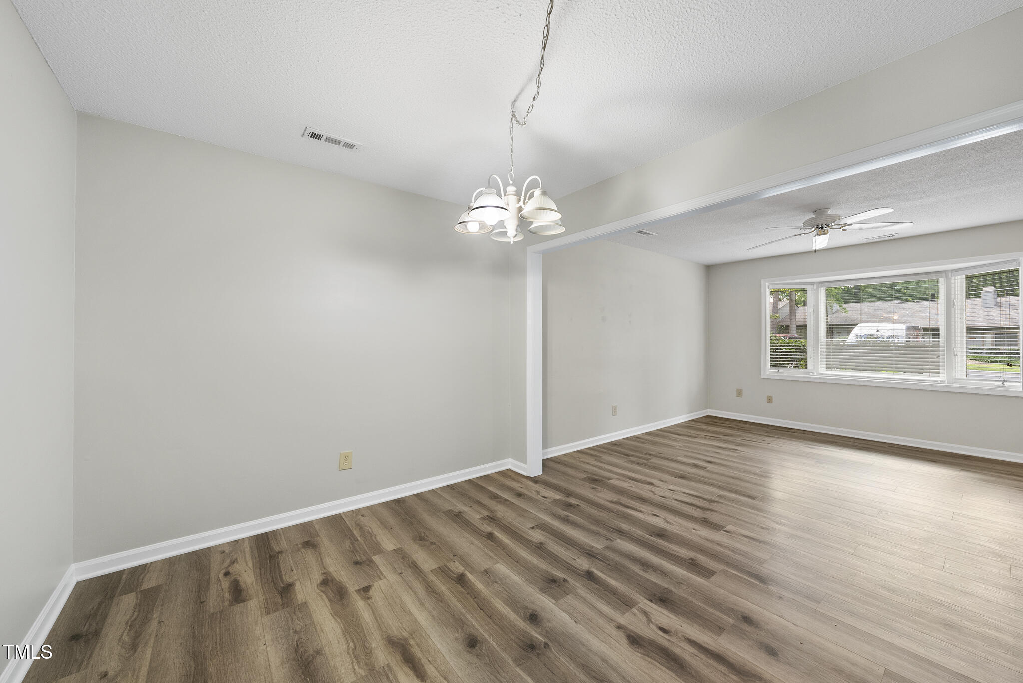 7926 Brown Bark Place Raleigh, NC 27615 - Photo 5 of 22 DSC07066