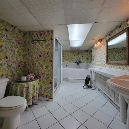 $525,000 | 300 West Prospect Avenue, Appleton, WI 54911