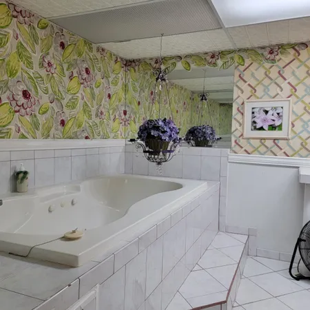 $525,000 | 300 West Prospect Avenue, Appleton, WI 54911