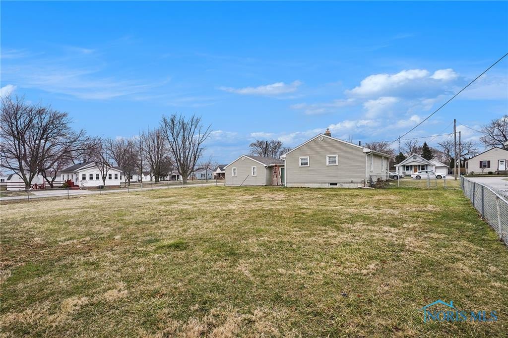 904 Mambrino Road Oregon, OH 43616 - Photo 6 of 28 Gallery Image 6