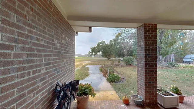 $370,000 | 2788 Fuller Mill Road North, Thomasville, NC 27360