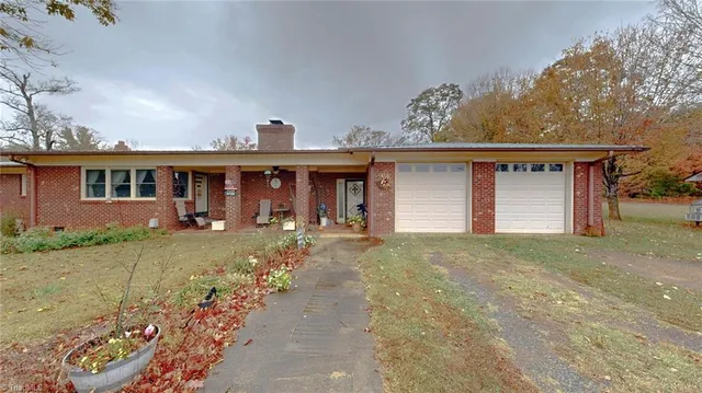 $370,000 | 2788 Fuller Mill Road North, Thomasville, NC 27360