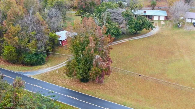 $370,000 | 2788 Fuller Mill Road North, Thomasville, NC 27360
