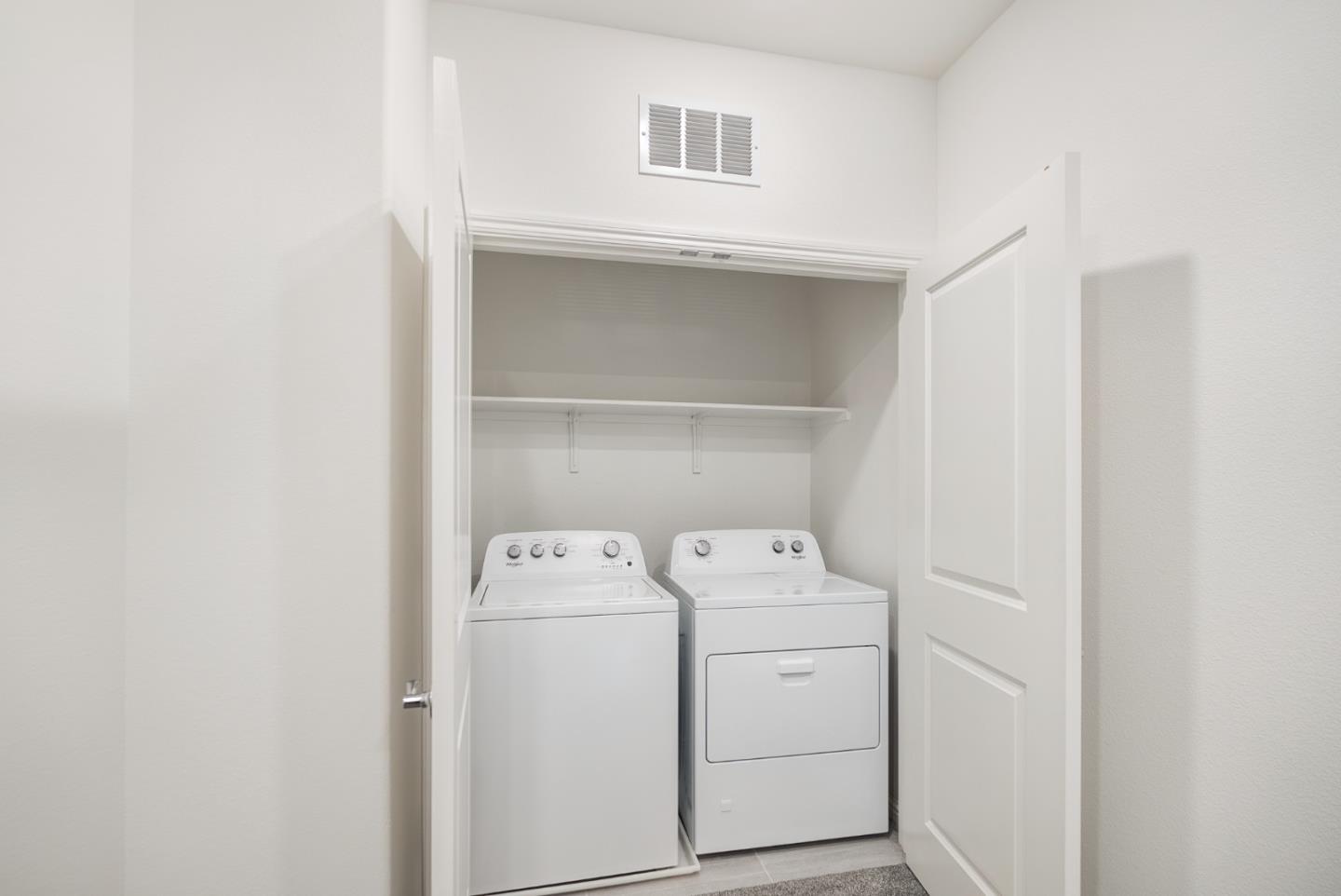 5724 Immersion Loop San Jose, CA 95119 - Photo 17 of 24 a utility room with dryer and washer