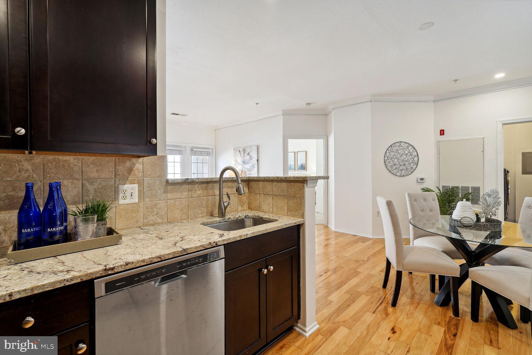 11750 Old Georgetown Road, Unit 2314 Rockville, MD 20852 - Photo 19 of 45 Kitchen