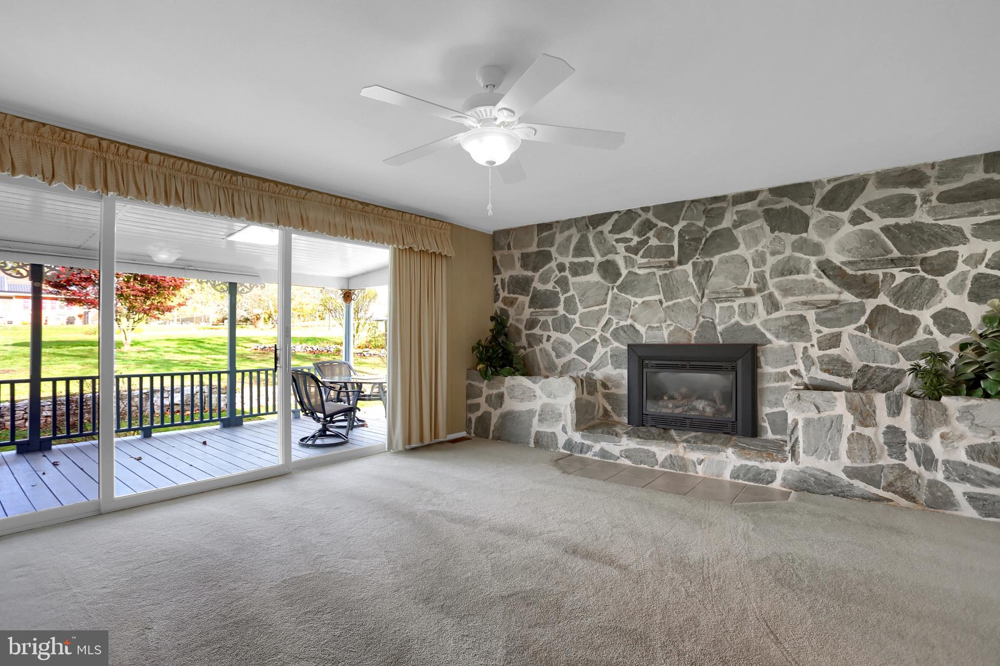 305 Newberry Road Middletown, PA 17057 - Photo 15 of 48 Family room looking onto Deck