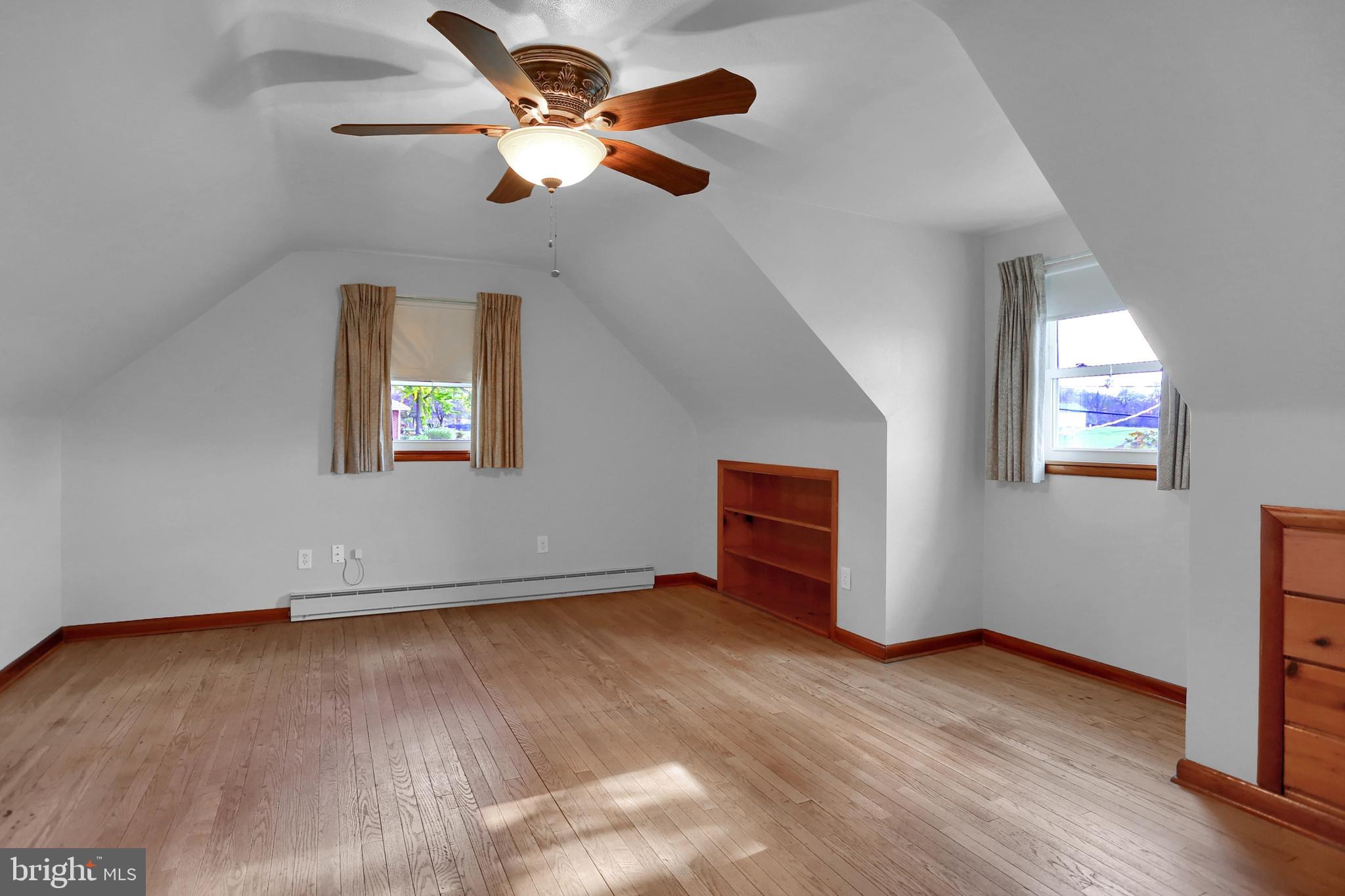 305 Newberry Road Middletown, PA 17057 - Photo 30 of 48 Large 2nd Floor Bedroom
