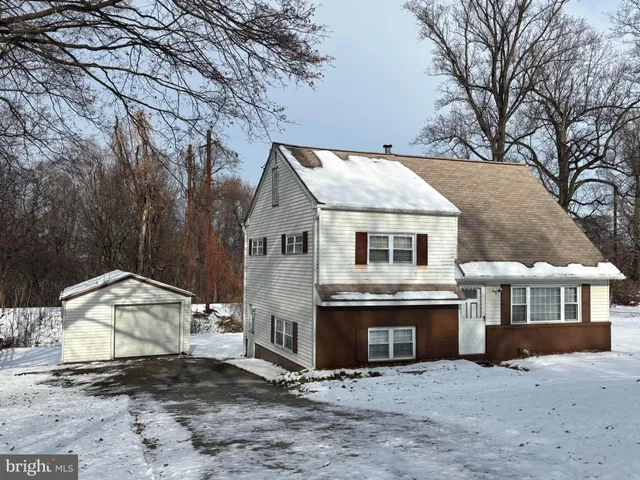 $470,000 | 38 Jacqueline Drive, Paoli, PA 19301