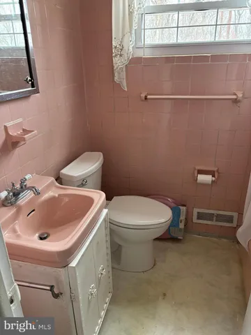 $470,000 | 38 Jacqueline Drive, Paoli, PA 19301