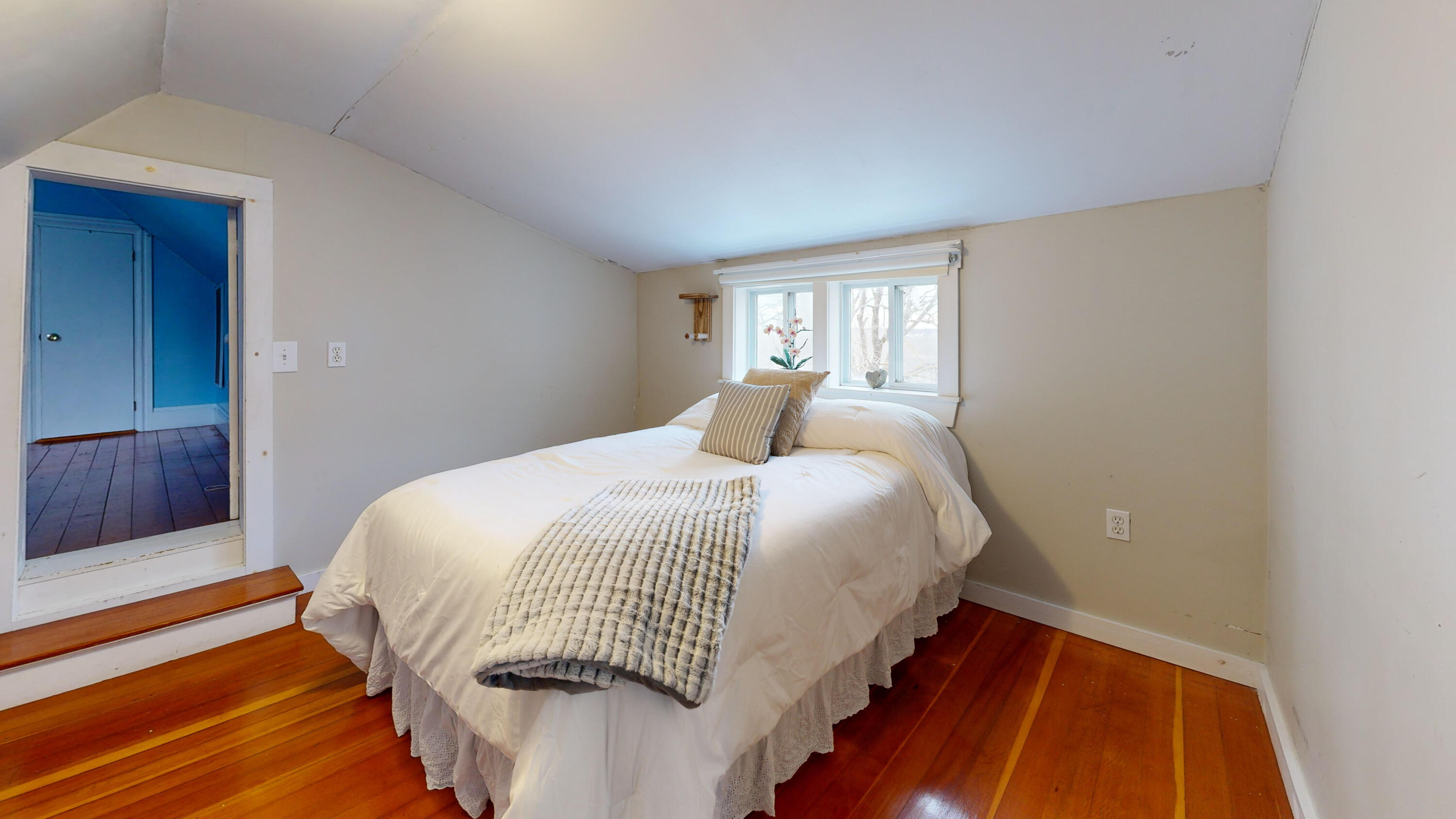 33 Roxbury Street Thomaston, ME 04861 - Photo 60 of 79 33-Roxbury-Street-Bedroom 5