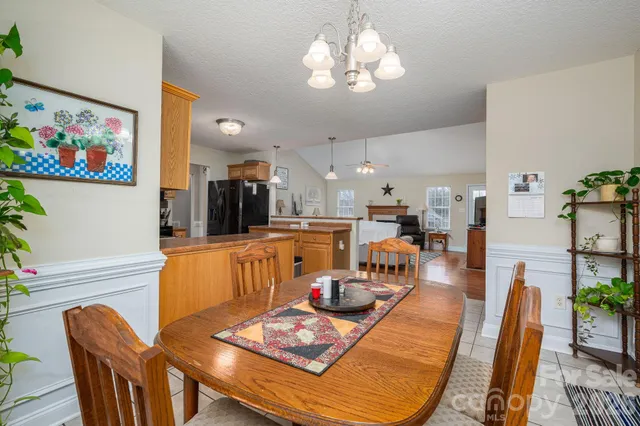 $465,000 | 104 Lakewood Drive, Kings Mountain, NC 28086