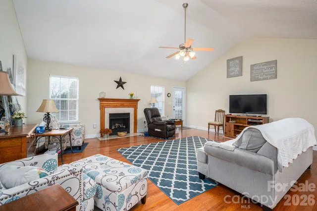 $465,000 | 104 Lakewood Drive, Kings Mountain, NC 28086