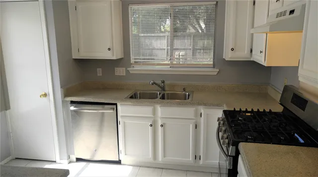 $1,950 | 3806 Pecan Circle, La Porte, TX 77571