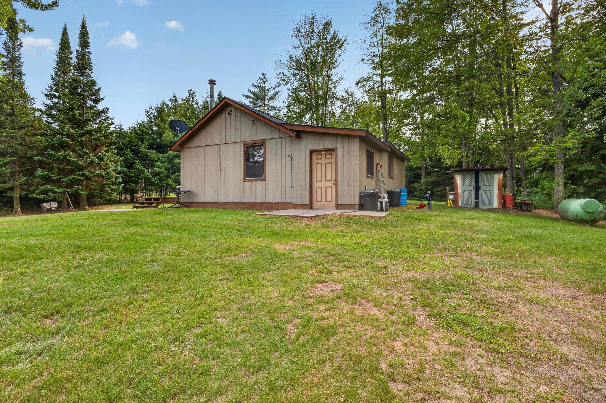 W4220 Number 7 Road Menominee, MI 49858 - Photo 11 of 54