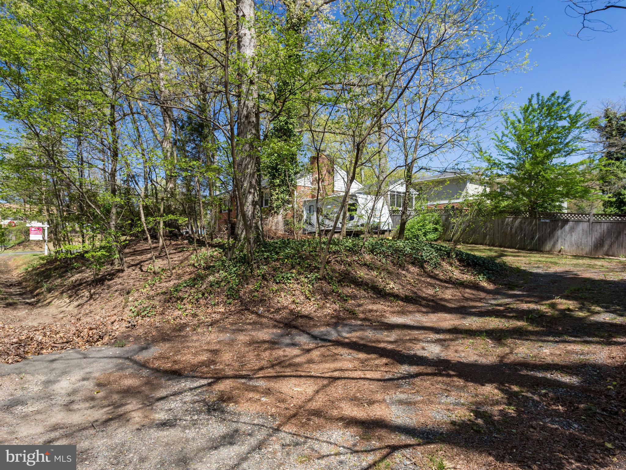 9016 Stark Road Annandale, VA 22003 - Photo 26 of 30 Exterior (General)