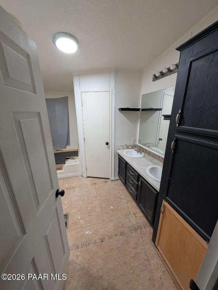 1050 Wagon Master Road Cottonwood, AZ 86326 - Photo 5 of 13 2eb46719-7ea2-4c42-bdfd-d7949b763983