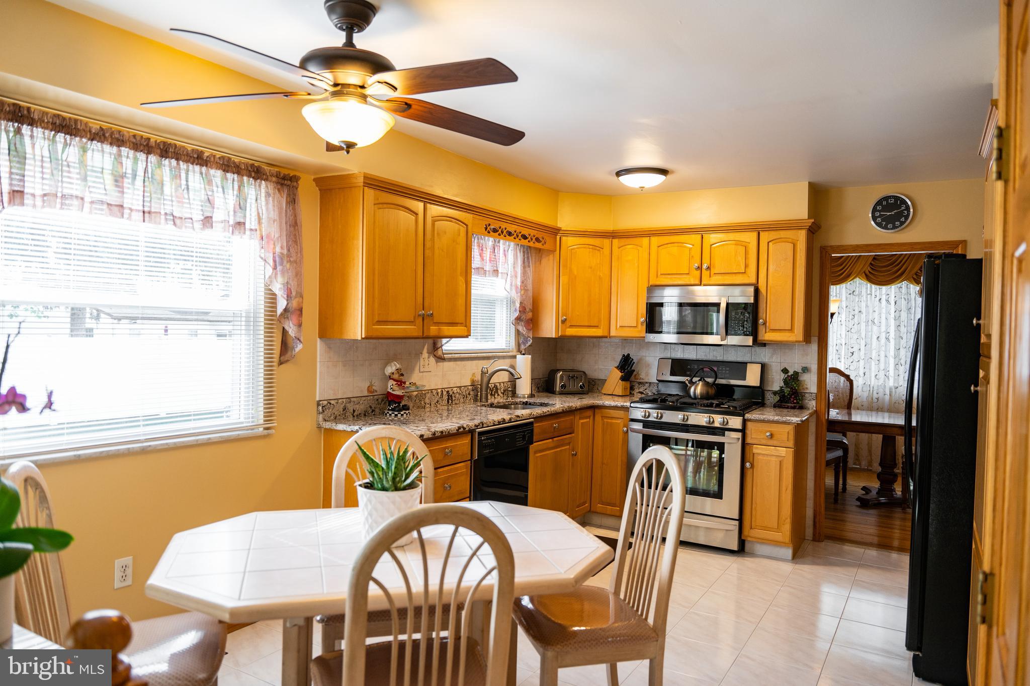 2556 Pettit Road Pennsauken, NJ 08109 - Photo 18 of 48