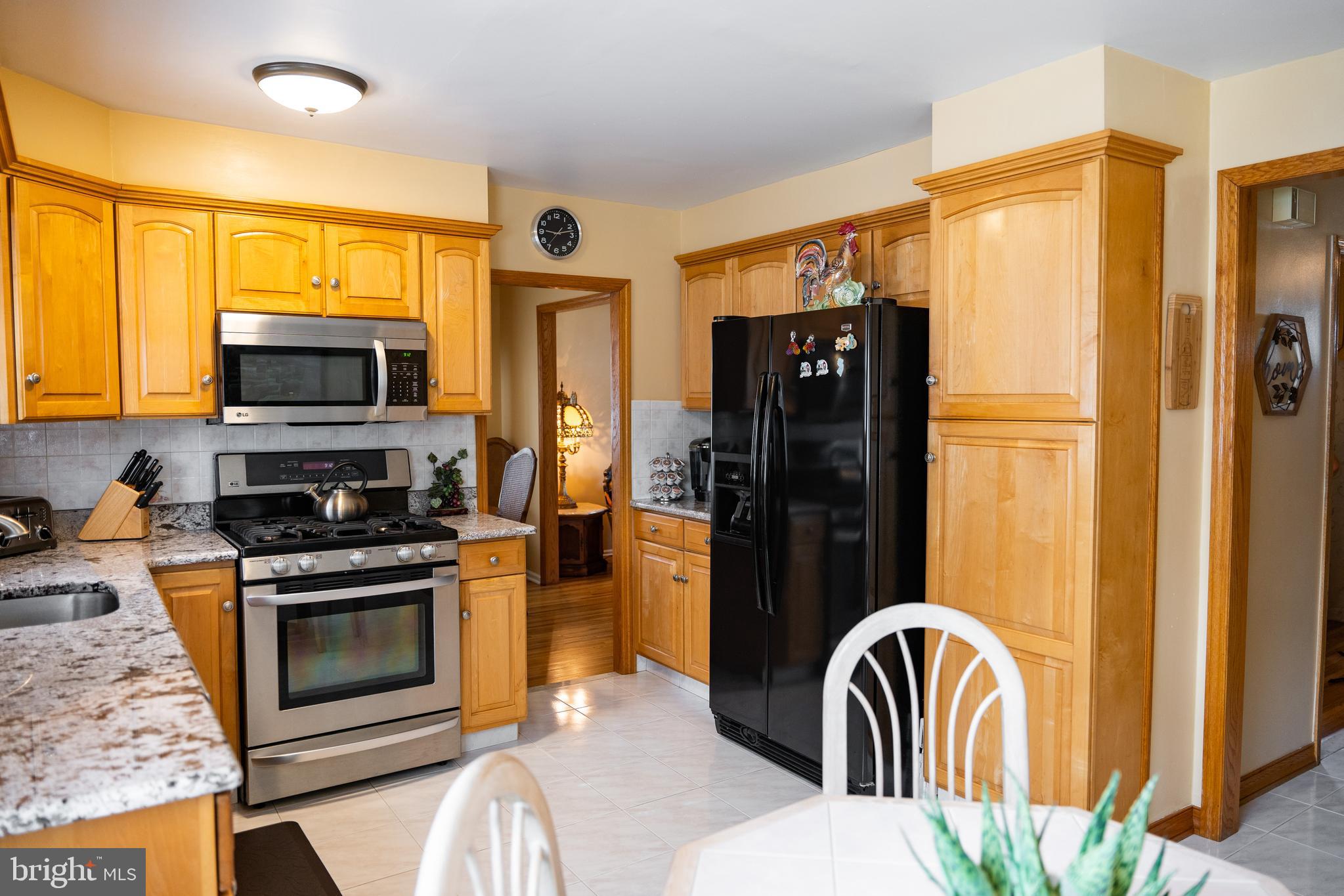 2556 Pettit Road Pennsauken, NJ 08109 - Photo 21 of 48