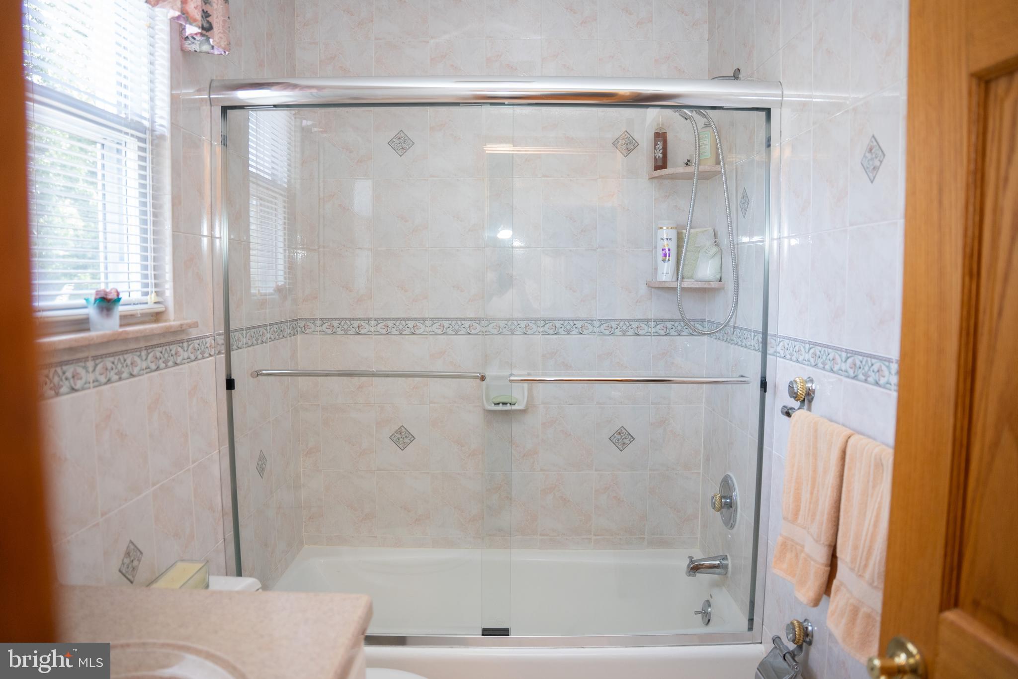 2556 Pettit Road Pennsauken, NJ 08109 - Photo 37 of 48