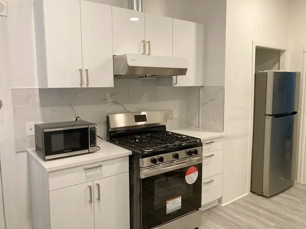 $4,800 | 21 Clifton Street, Worcester, MA 01610
