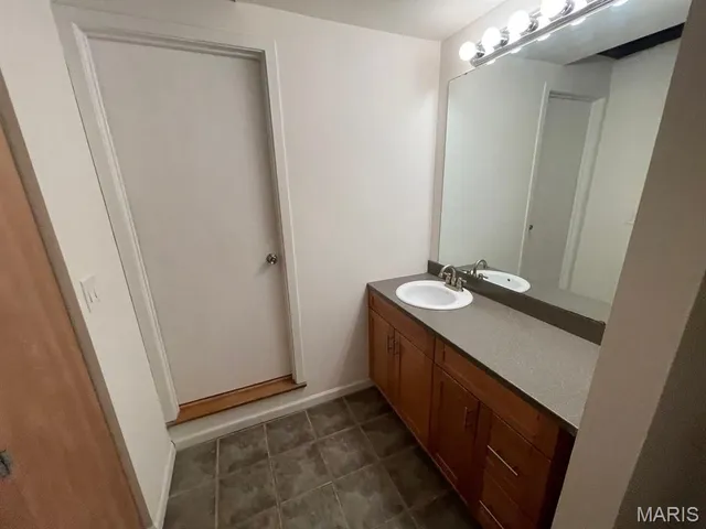 $94,900 | 507 North 13th Street, Unit 207, St. Louis, MO 63103