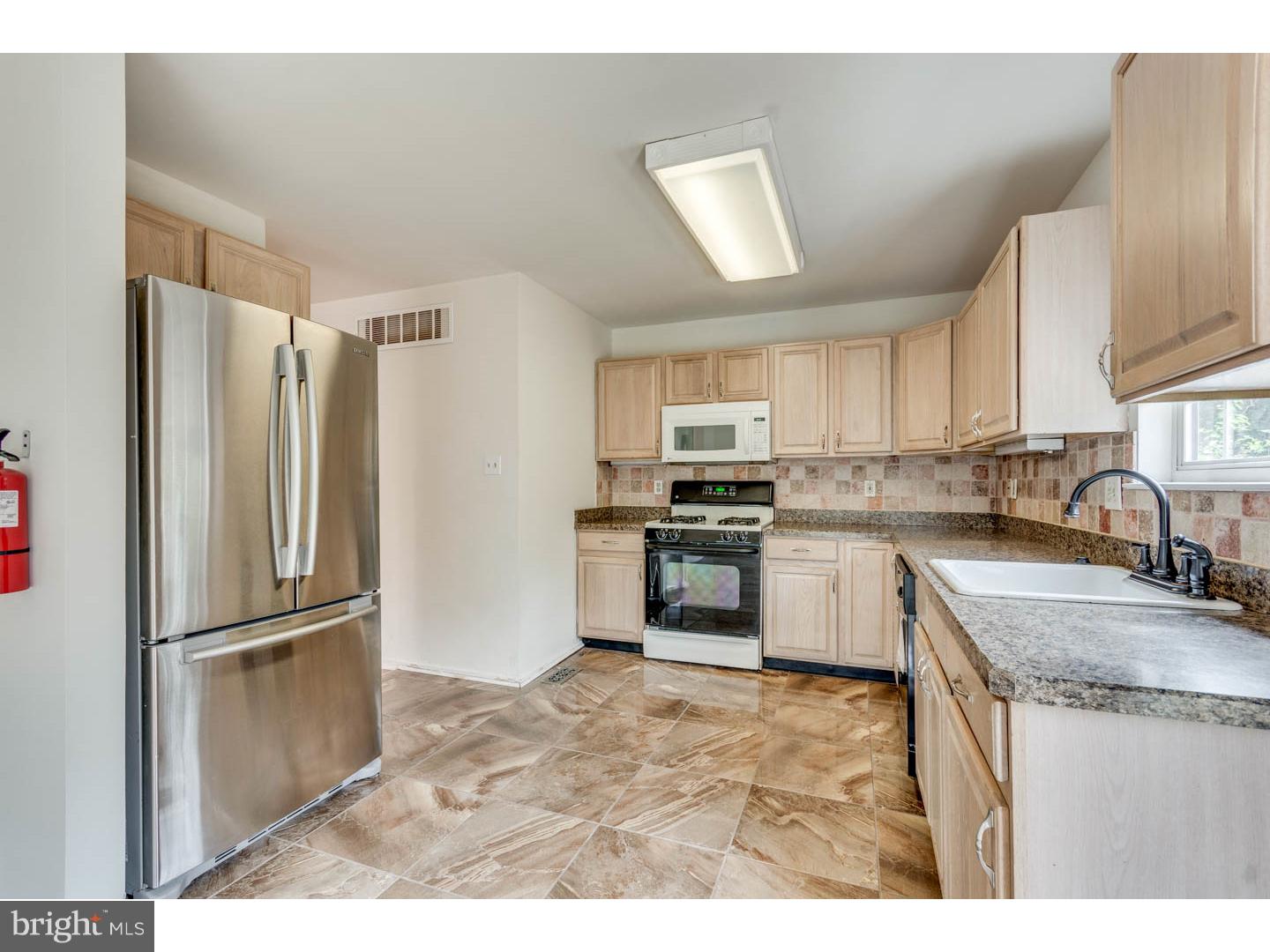 730 Rutland Court Sewell, NJ 08080 - Photo 15 of 24