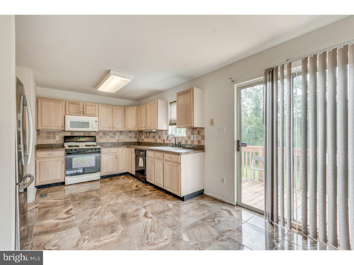 730 Rutland Court Sewell, NJ 08080 - Photo 16 of 24